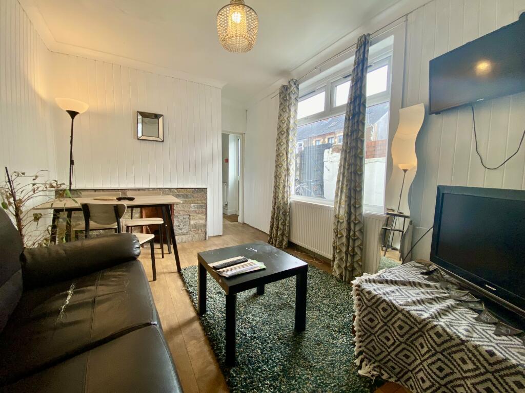 7 bed Detached for rent in Cardiff. From The Living Room Letting Agency - Cardiff