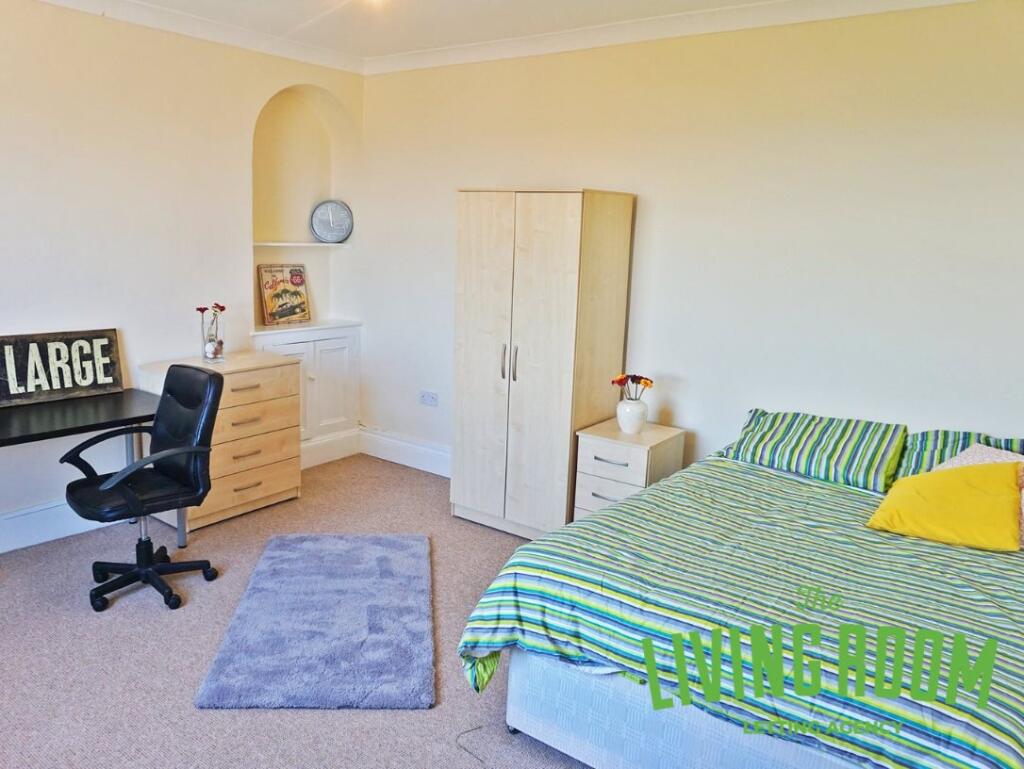 5 bed Detached for rent in Swansea. From The Living Room Letting Agency - Cardiff