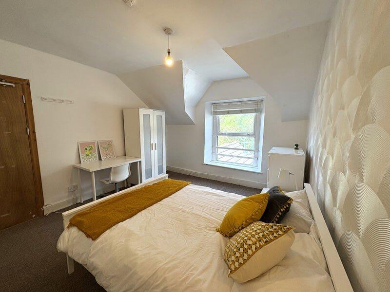 1 bed Detached for rent in Swansea. From The Living Room Letting Agency - Cardiff