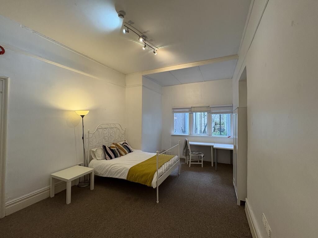 1 bed House Share for rent in Swansea. From The Living Room Letting Agency - Cardiff