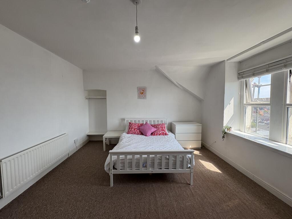 1 bed House Share for rent in Swansea. From The Living Room Letting Agency - Cardiff