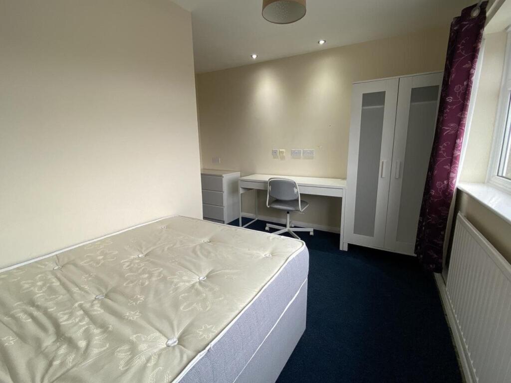 1 bed House Share for rent in Dunvant. From The Living Room Letting Agency - Cardiff