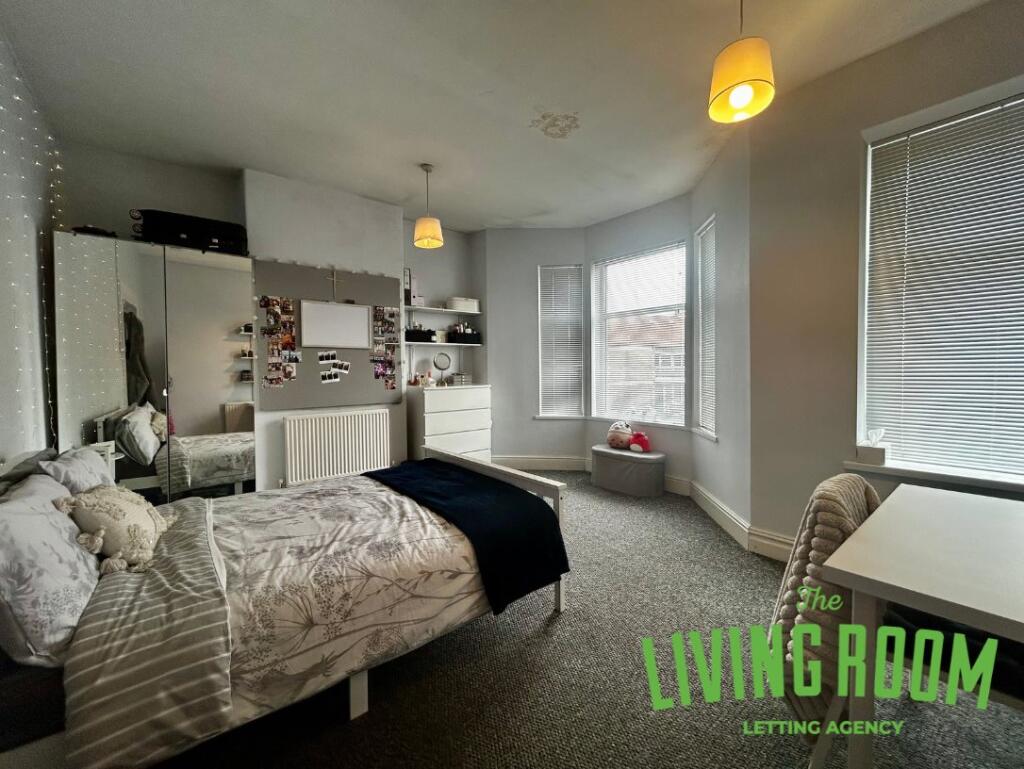 5 bed Detached for rent in Cardiff. From The Living Room Letting Agency - Cardiff