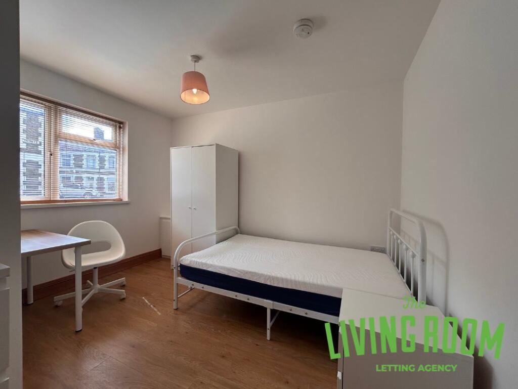 6 bed Detached for rent in Cardiff. From The Living Room Letting Agency - Cardiff