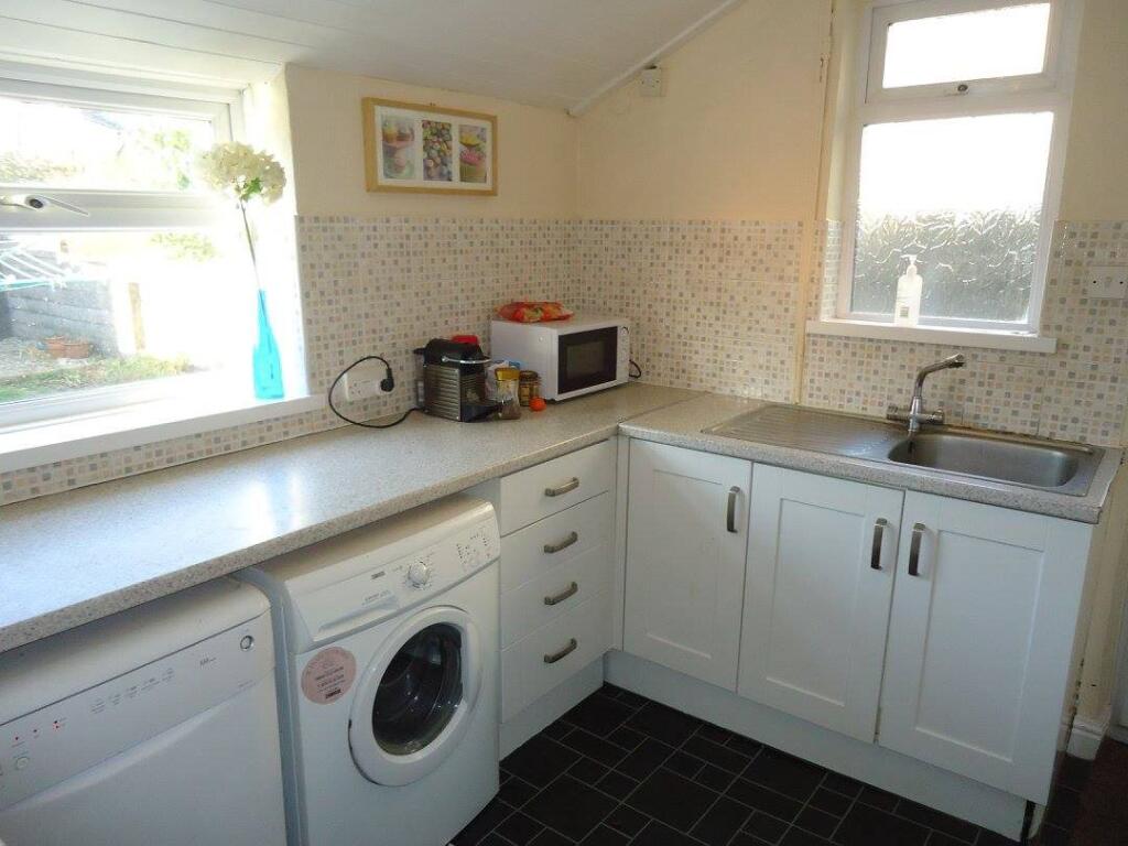 4 bed Detached for rent in Cardiff. From The Living Room Letting Agency - Cardiff