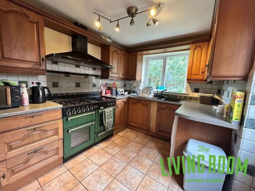 4 bed Detached for rent in Cardiff. From The Living Room Letting Agency - Cardiff 4 bed Detached for rent in Cardiff. From The Living Room Letting Agency - Cardiff