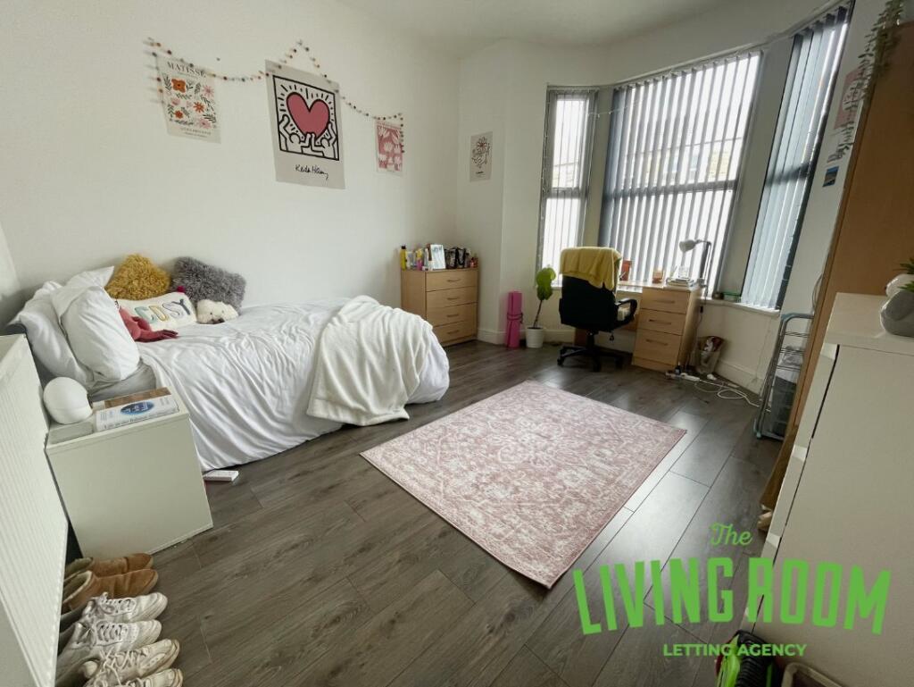 6 bed Detached for rent in Cardiff. From The Living Room Letting Agency - Cardiff 6 bed Detached for rent in Cardiff. From The Living Room Letting Agency - Cardiff