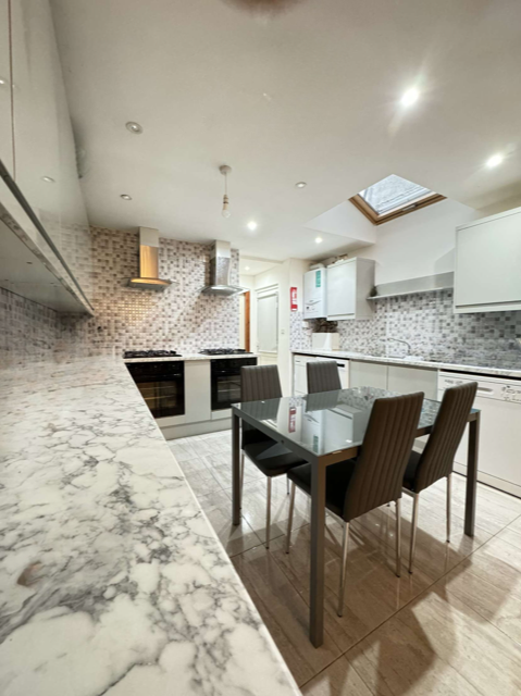 7 bed Mid Terraced House for rent in Birmingham. From Prestige Properties - Birmingham