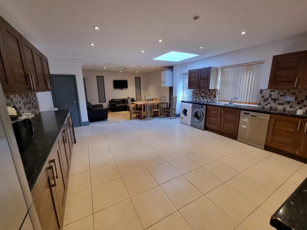 8 bed Semi Detached for rent in Birmingham. From Prestige Properties - Birmingham 8 bed Semi Detached for rent in Birmingham. From Prestige Properties - Birmingham