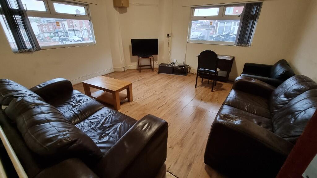 6 bed Semi Detached for rent in Birmingham. From Prestige Properties - Birmingham