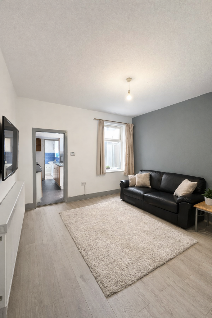 6 bed Mid Terraced House for rent in Birmingham. From Prestige Properties - Birmingham 6 bed Mid Terraced House for rent in Birmingham. From Prestige Properties - Birmingham