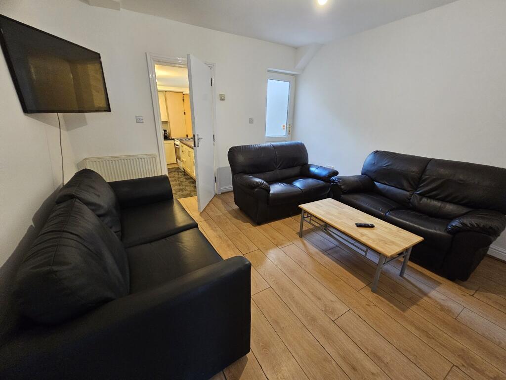 1 bed Mid Terraced House for rent in Birmingham. From Prestige Properties - Birmingham 1 bed Mid Terraced House for rent in Birmingham. From Prestige Properties - Birmingham