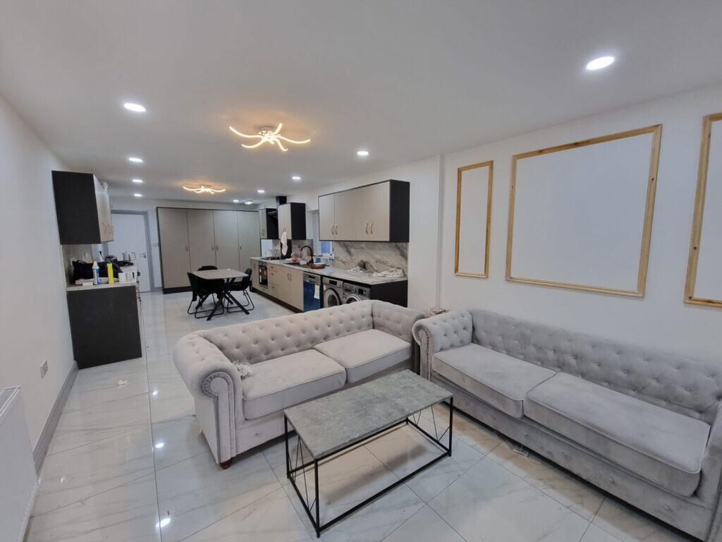 6 bed Mid Terraced House for rent in Birmingham. From Prestige Properties - Birmingham 6 bed Mid Terraced House for rent in Birmingham. From Prestige Properties - Birmingham