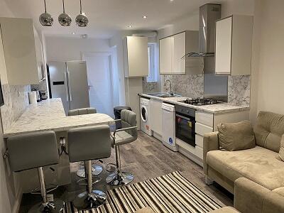 4 bed Mid Terraced House for rent in Birmingham. From Prestige Properties - Birmingham 4 bed Mid Terraced House for rent in Birmingham. From Prestige Properties - Birmingham