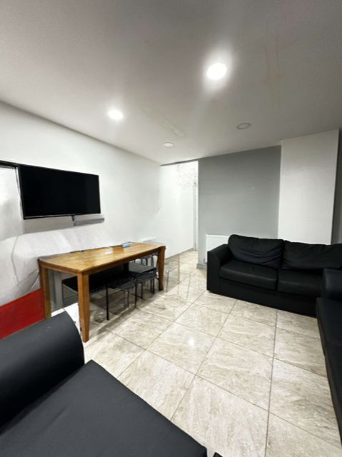 9 bed Semi Detached for rent in Birmingham. From Prestige Properties - Birmingham