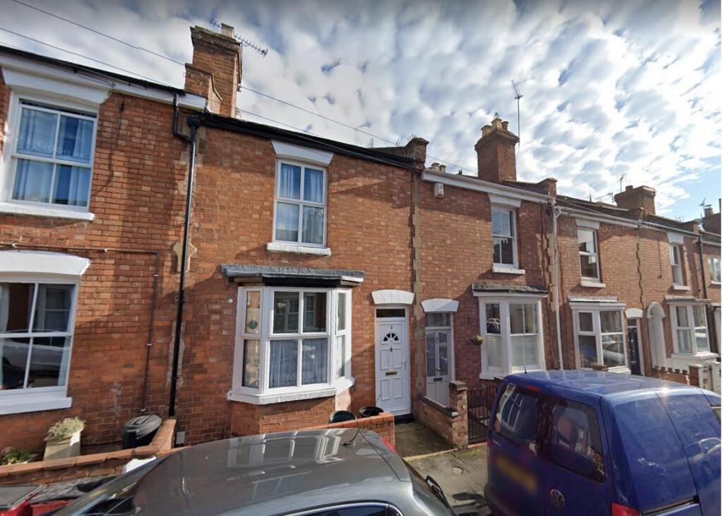 3 bed Private Halls for rent in Royal Leamington Spa. From Handles Property - Leamington 3 bed Private Halls for rent in Royal Leamington Spa. From Handles Property - Leamington