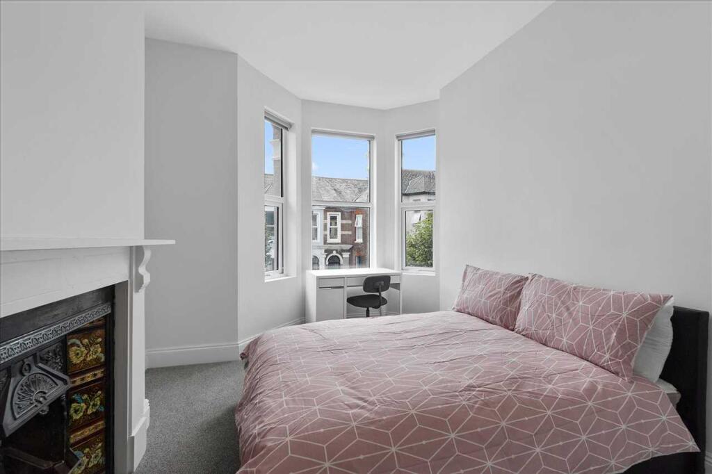 5 bed Mid Terraced House for rent in Plymouth. From Student Choice Plymouth - Plymouth