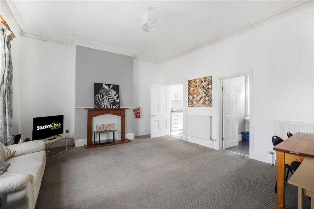3 bed Apartment for rent in Plymouth. From Student Choice Plymouth - Plymouth