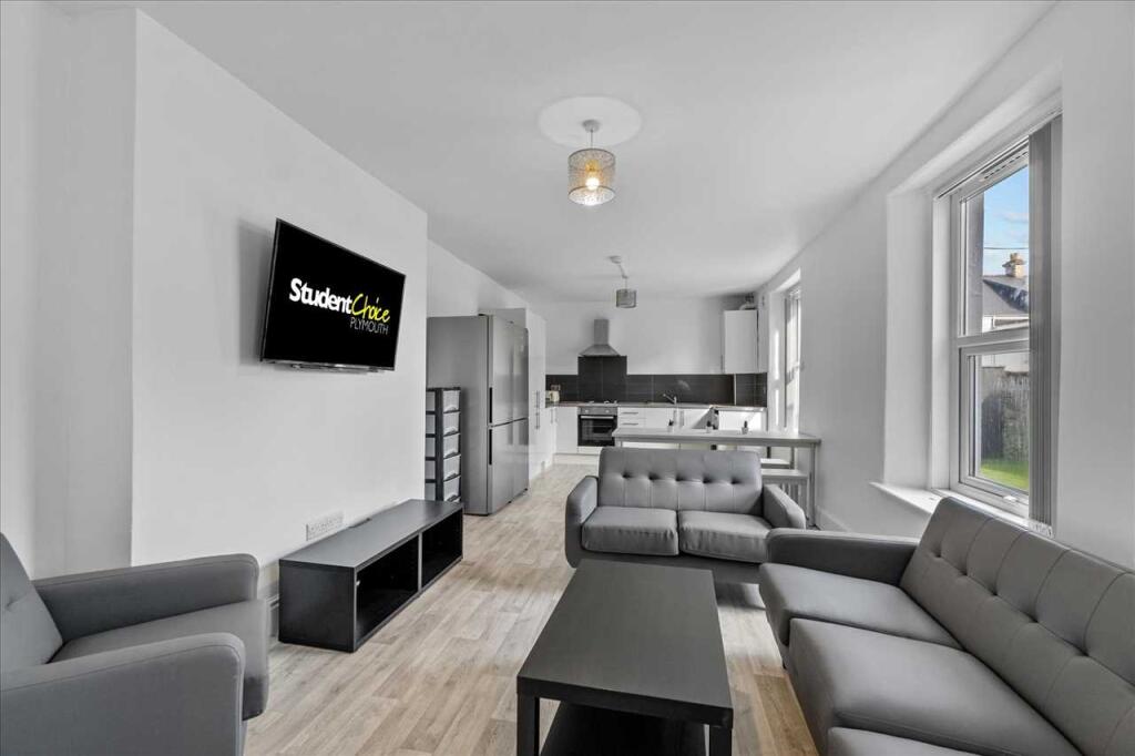 6 bed Detached for rent in Plymouth. From Student Choice Plymouth - Plymouth