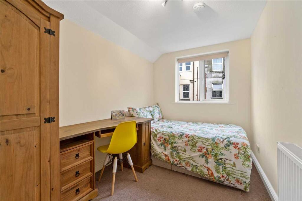 4 bed Mid Terraced House for rent in Plymouth. From Student Choice Plymouth - Plymouth