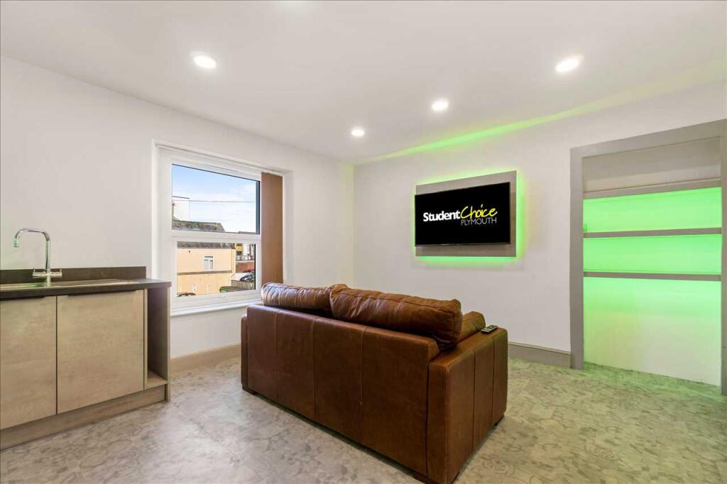 4 bed Apartment for rent in Plymouth. From Student Choice Plymouth - Plymouth