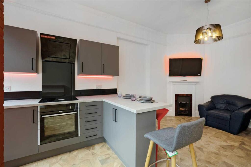 4 bed Mid Terraced House for rent in Plymouth. From Student Choice Plymouth - Plymouth 4 bed Mid Terraced House for rent in Plymouth. From Student Choice Plymouth - Plymouth