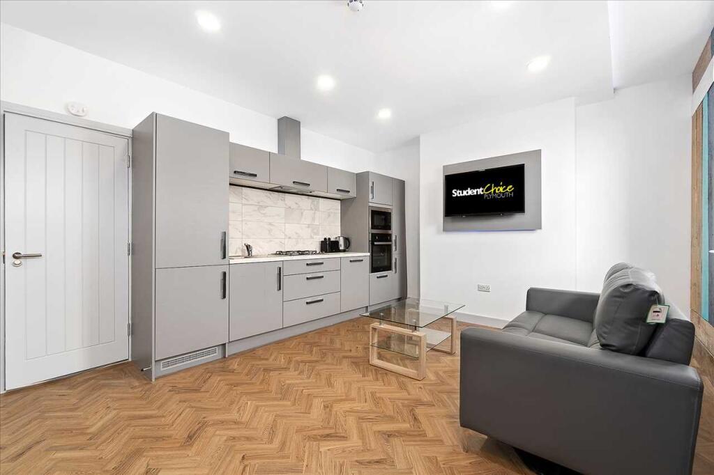 3 bed Mid Terraced House for rent in Plymouth. From Student Choice Plymouth - Plymouth