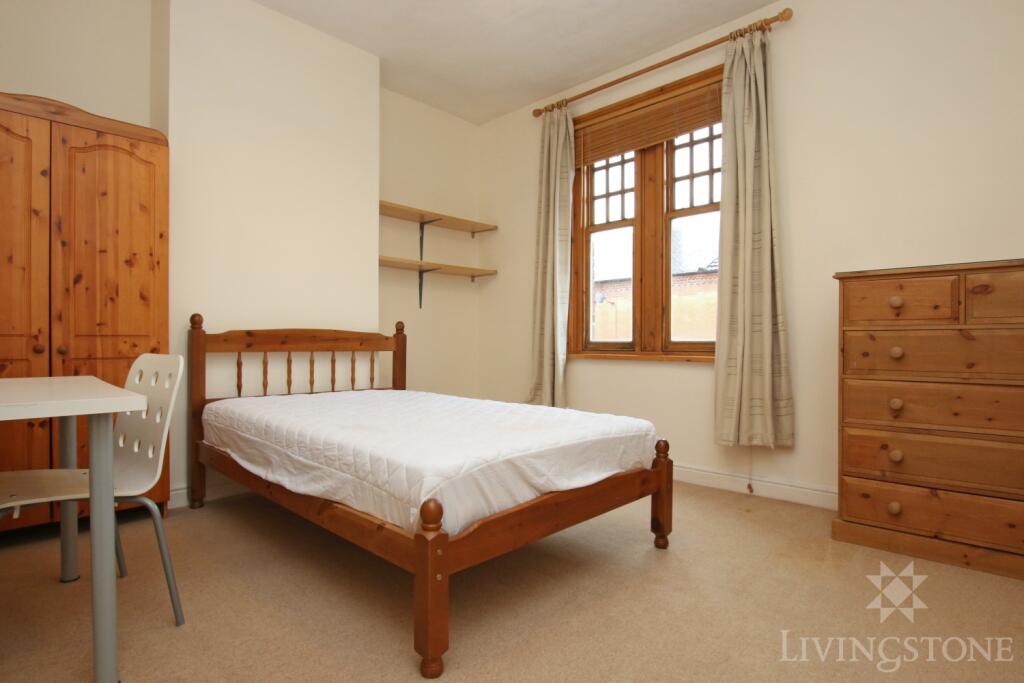 3 bed Mid Terraced House for rent in Stoughton. From Livingstone Property Ltd - Leicester 3 bed Mid Terraced House for rent in Stoughton. From Livingstone Property Ltd - Leicester