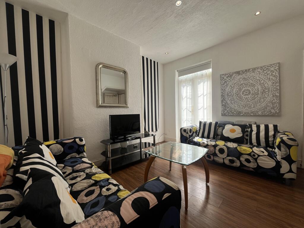 5 bed Detached for rent in Birmingham. From Purple Frog Property Ltd - Birmingham