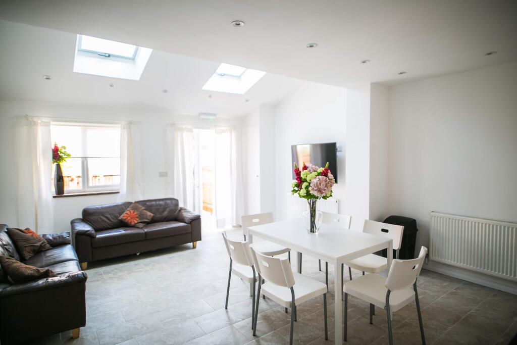 5 bed Detached for rent in Birmingham. From Purple Frog Property Ltd - Birmingham 5 bed Detached for rent in Birmingham. From Purple Frog Property Ltd - Birmingham