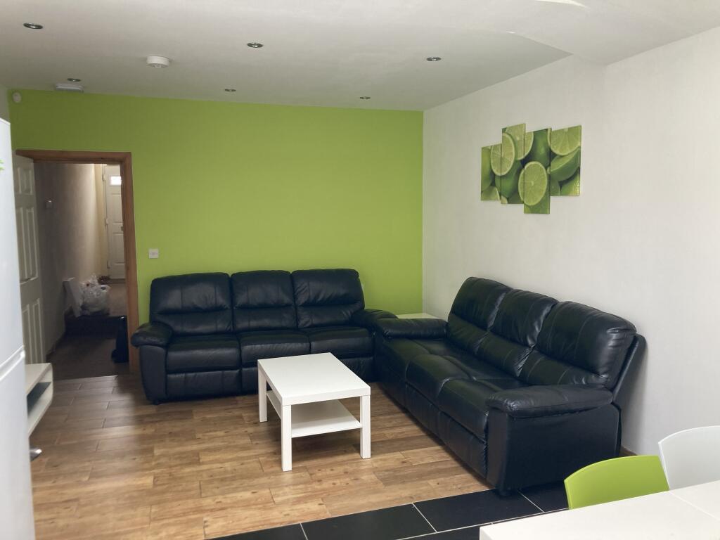 5 bed Detached for rent in Birmingham. From Purple Frog Property Ltd - Birmingham