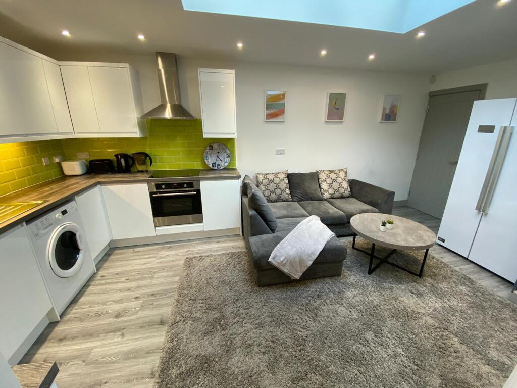 5 bed Detached for rent in Birmingham. From Purple Frog Property Ltd - Birmingham