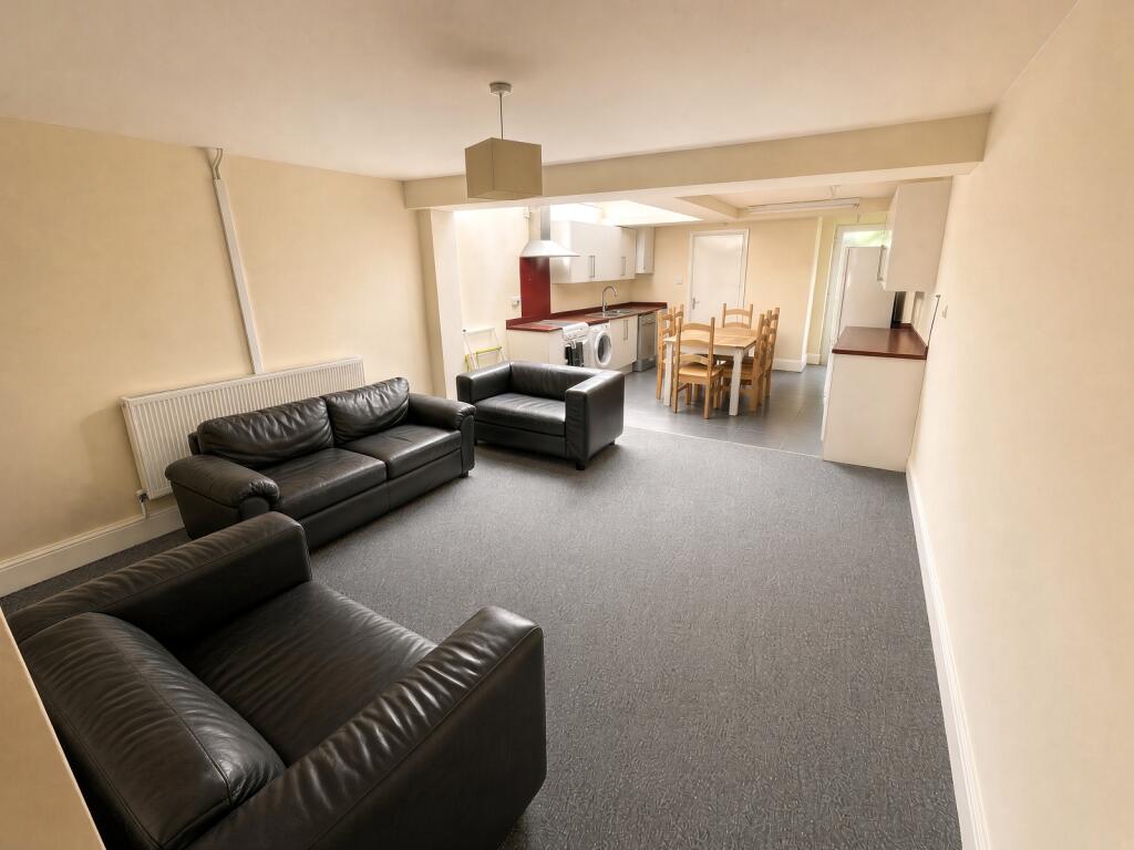 6 bed Detached for rent in Birmingham. From Purple Frog Property Ltd - Birmingham