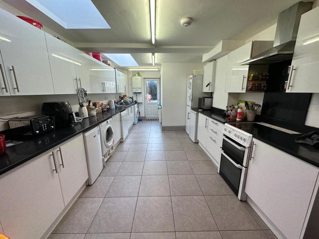 5 bed Detached for rent in Birmingham. From Purple Frog Property Ltd - Birmingham 5 bed Detached for rent in Birmingham. From Purple Frog Property Ltd - Birmingham