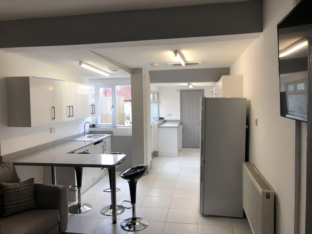 5 bed Detached for rent in Birmingham. From Purple Frog Property Ltd - Birmingham