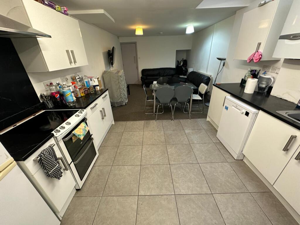 6 bed Detached for rent in Birmingham. From Purple Frog Property Ltd - Birmingham
