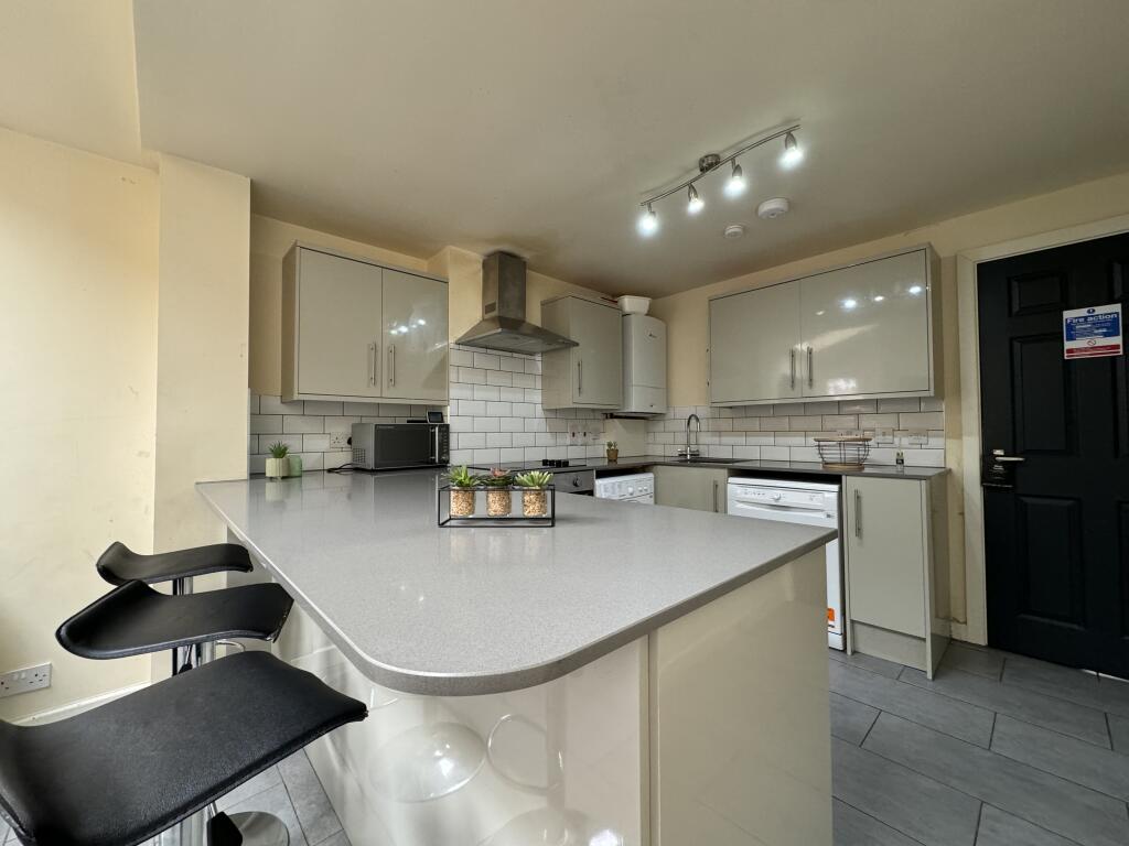 6 bed Detached for rent in Birmingham. From Purple Frog Property Ltd - Birmingham