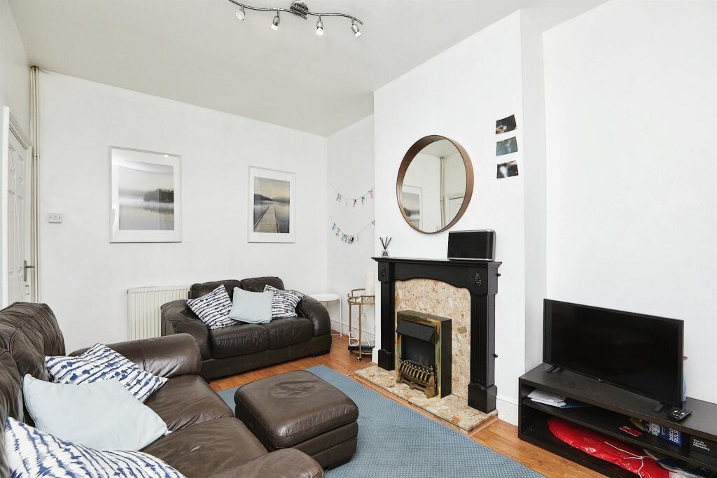 4 bed Detached for rent in Mackworth. From PURPLE FROG ASSET MANAGEMENT LIMITED - Nottingham