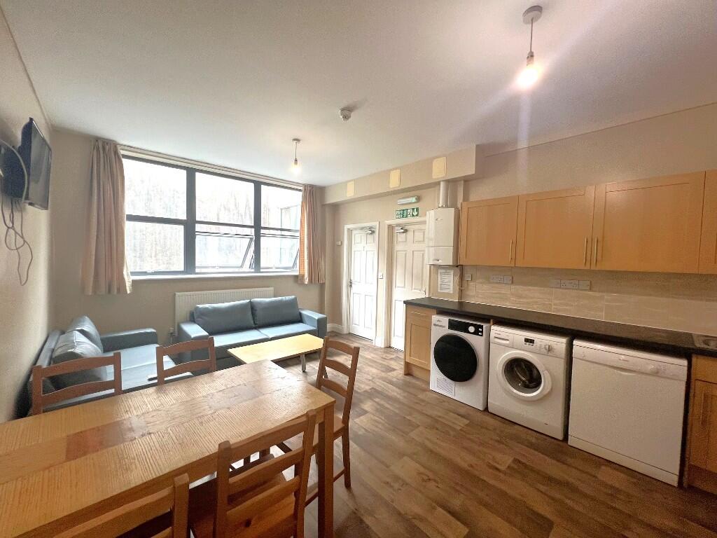 1 bed 1st Floor Flat for rent in Bristol. From PJ Reynolds - Bristol