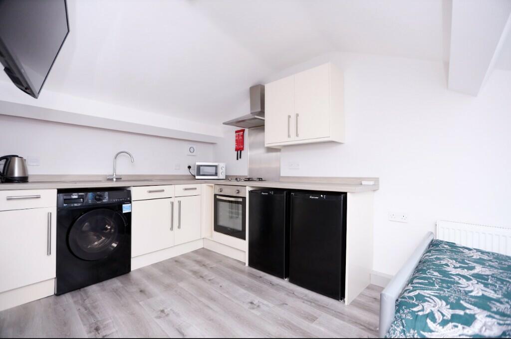 3 bed Studio for rent in Liverpool. From Liverpool Student Lettings - Liverpool 3 bed Studio for rent in Liverpool. From Liverpool Student Lettings - Liverpool