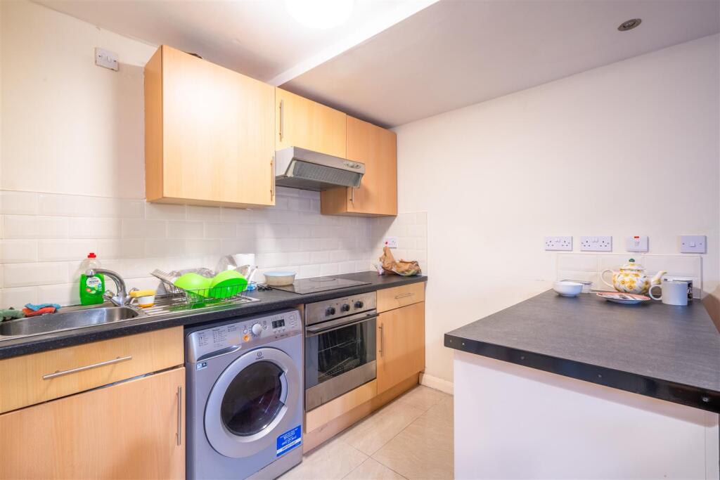 0 bed Studio for rent in Sheffield. From Broomhill Property Shop - Sheffield 0 bed Studio for rent in Sheffield. From Broomhill Property Shop - Sheffield