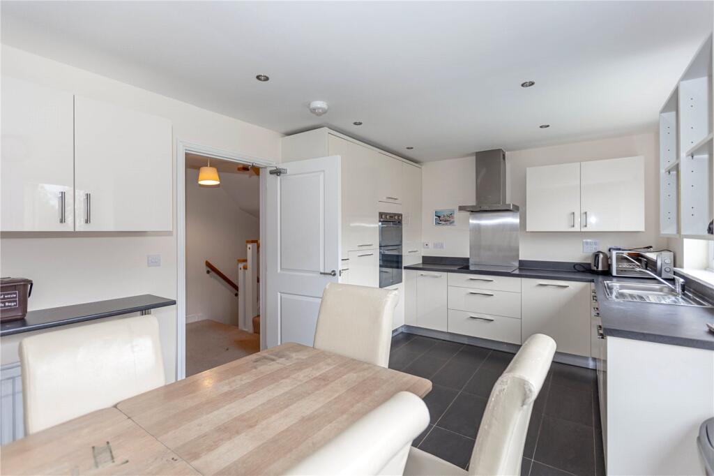 6 bed Semi Detached for rent in Bristol. From CJ Hole - Bishopston