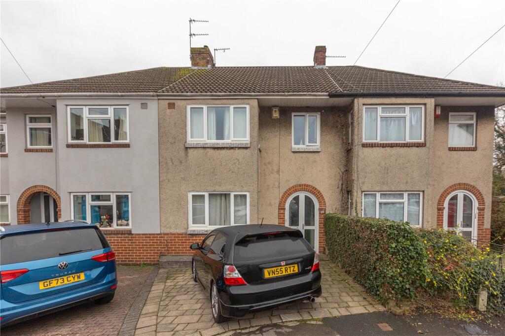 4 bed Mid Terraced House for rent in Bristol. From CJ Hole - Bishopston
