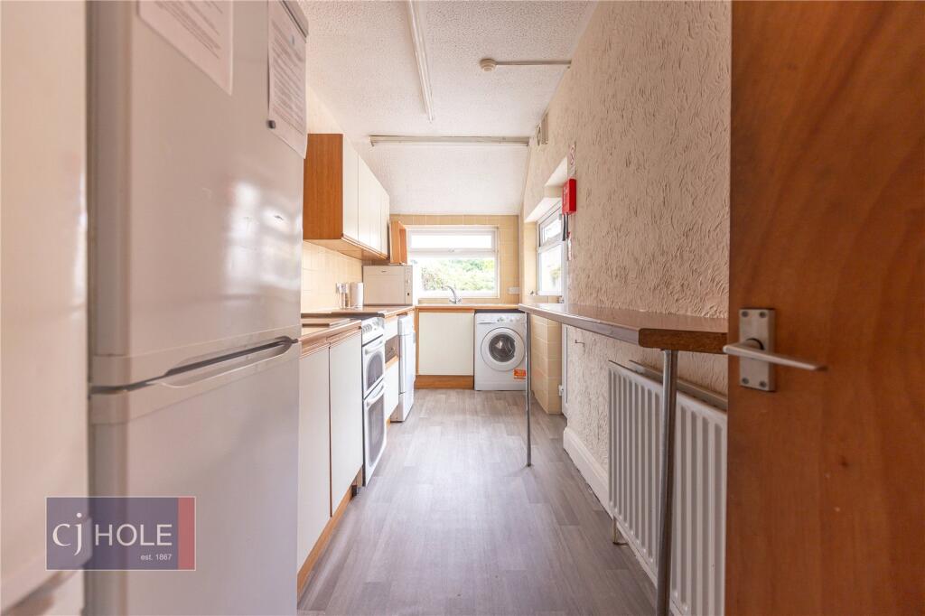 6 bed Mid Terraced House for rent in Bristol. From CJ Hole - Bishopston 6 bed Mid Terraced House for rent in Bristol. From CJ Hole - Bishopston