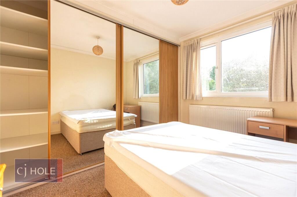 3 bed Mid Terraced House for rent in Bristol. From CJ Hole - Bishopston