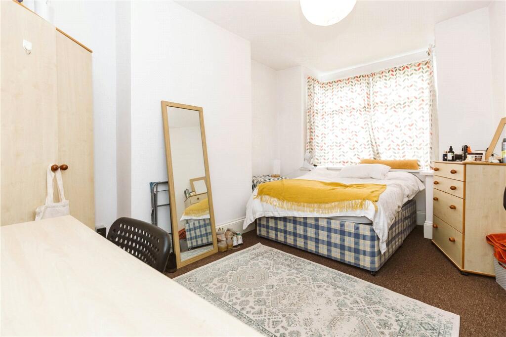 3 bed End of Terrace for rent in Filton. From CJ Hole - Bishopston