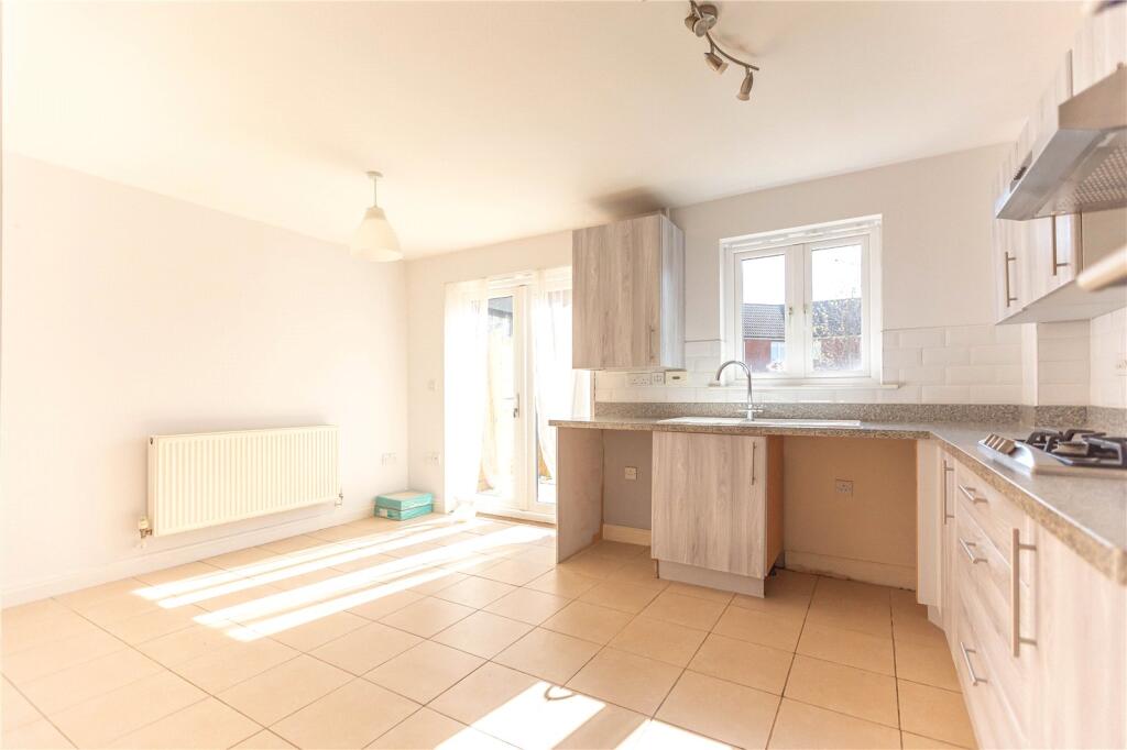 5 bed Mid Terraced House for rent in Bristol. From CJ Hole - Bishopston 5 bed Mid Terraced House for rent in Bristol. From CJ Hole - Bishopston