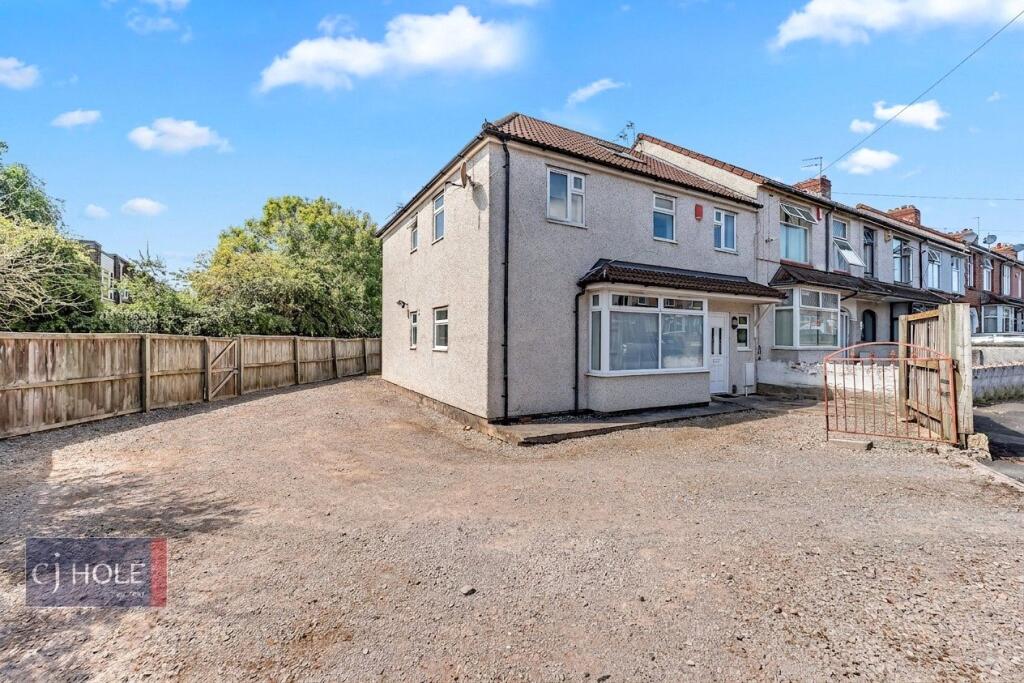 5 bed End of Terrace for rent in Filton. From CJ Hole - Bishopston 5 bed End of Terrace for rent in Filton. From CJ Hole - Bishopston