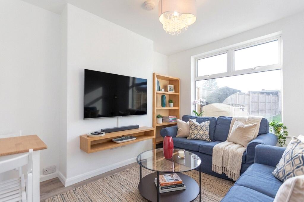 4 bed End of Terrace for rent in Bristol. From CJ Hole - Bishopston