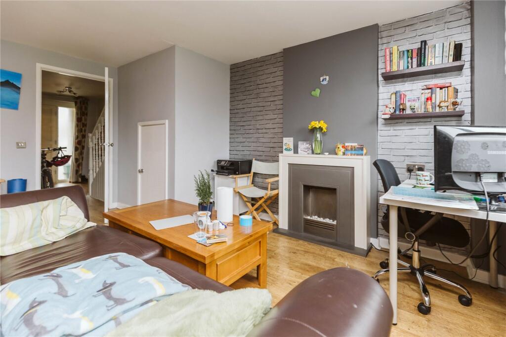 3 bed Semi Detached for rent in Bristol. From CJ Hole - Clifton